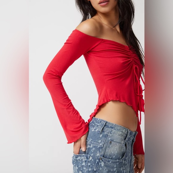 UO Cadence Cinched Flyaway Top - Picture 3 of 8